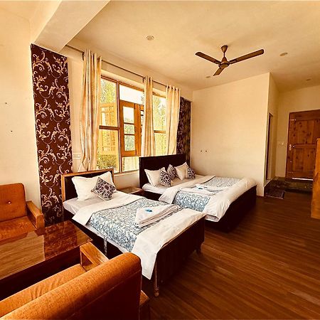 Hotel Gulmarg Residency, Kunzer Gulmarg Exterior photo
