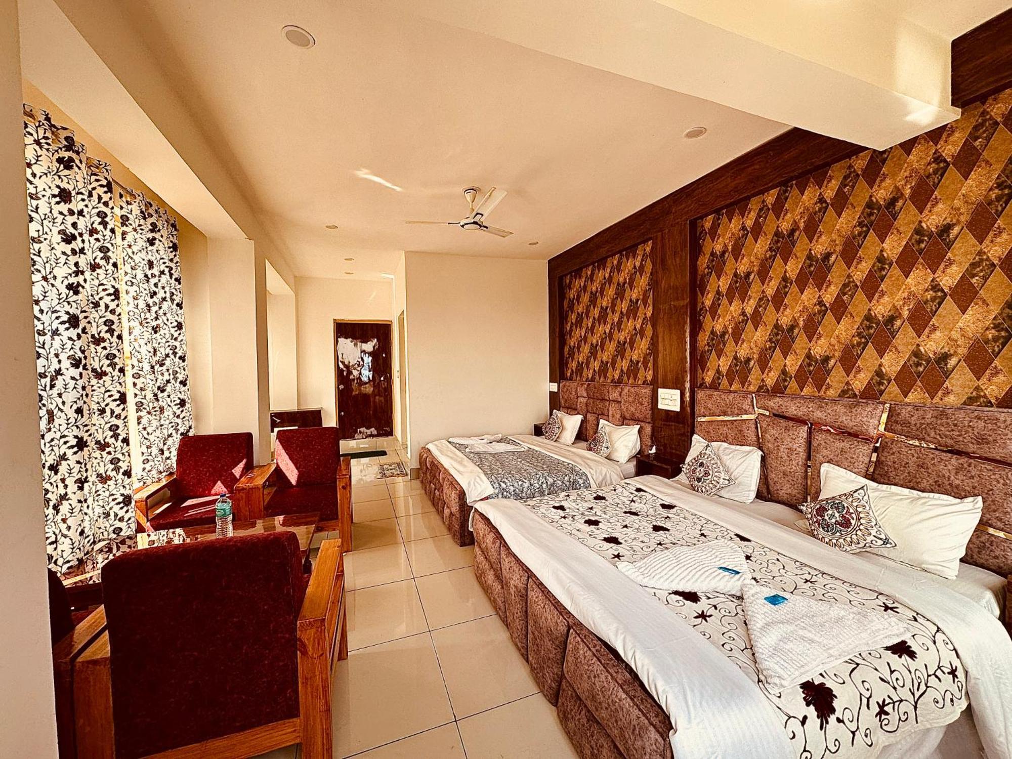 Hotel Gulmarg Residency, Kunzer Gulmarg Exterior photo